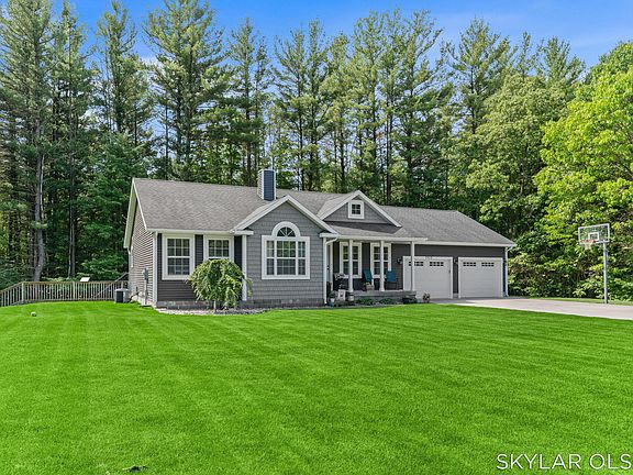 3rd image of 7939 Sweeter Rd