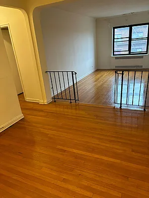 Rented by Voro Purple LLC | media 18