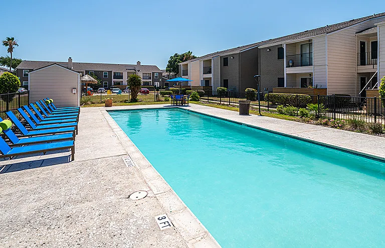 Captain's Landing Apartments — Photo 24