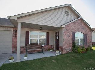 2758 S Kentucky Ave, Pryor, OK 74361
