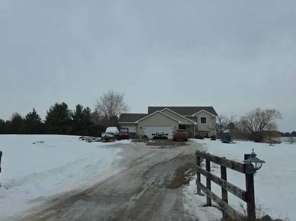 5276 18th St, Princeton, MN 55371