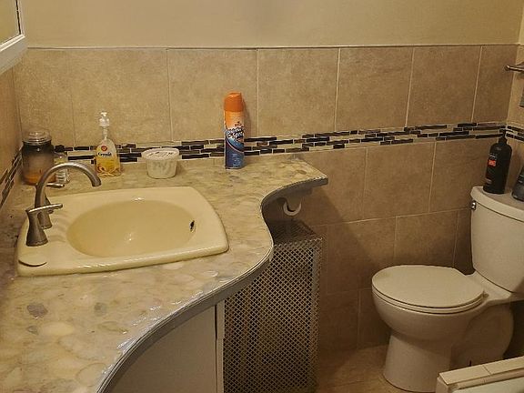 3rd image of 5175 W Columbia Ave