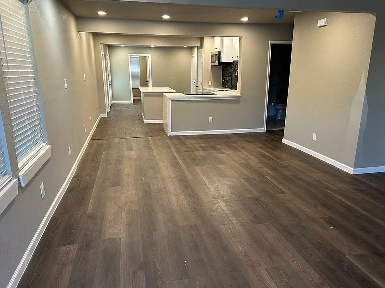 2815 Hedgerow Dr — Photo 10