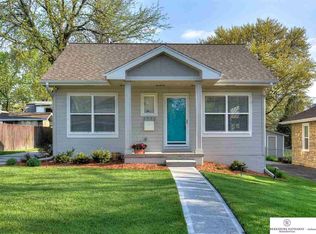 7772 Maywood St, Ralston, NE 68127