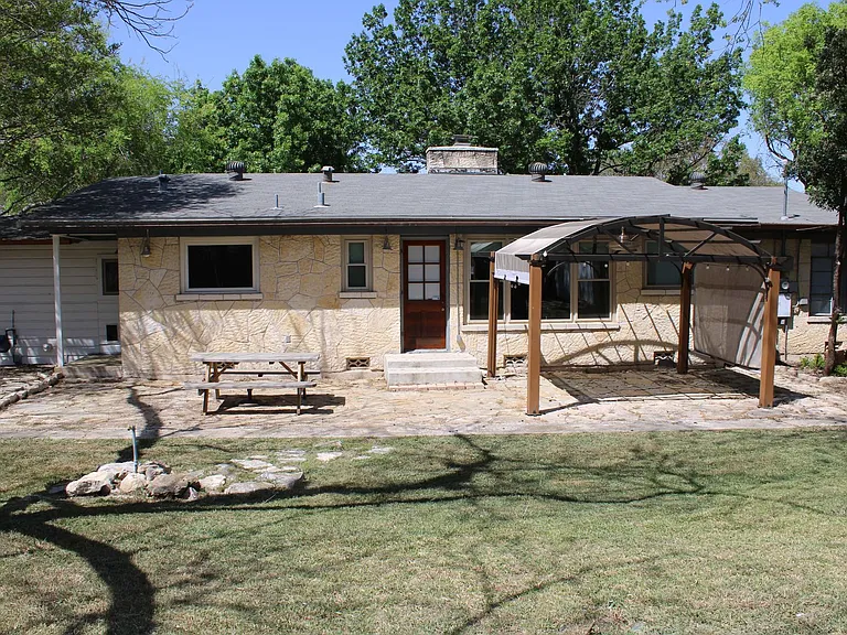140 Arvin Dr — Photo 28