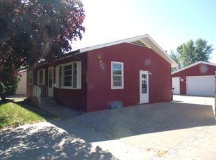 1007 W Elm Ave, Mitchell, SD 57301