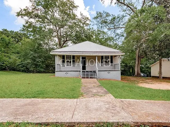1011 Houston St, Lagrange, GA 30240