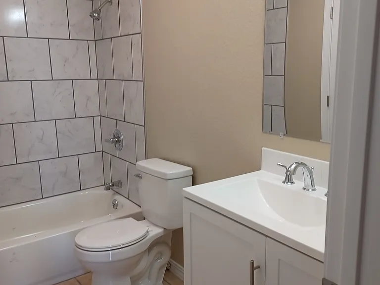 128 E Manana Blvd — Photo 9
