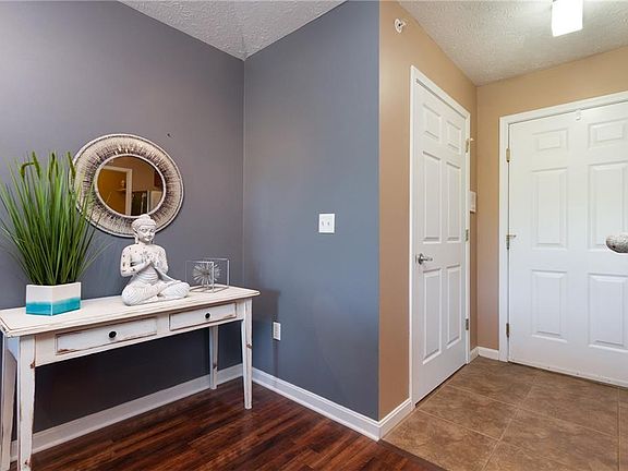 2nd image of 23004 Chandlers Ln #4-333