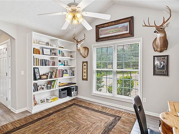 4th image of 6147 Saddlehorse Dr