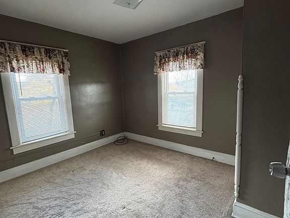 3rd image of 154 Chestnut St #2