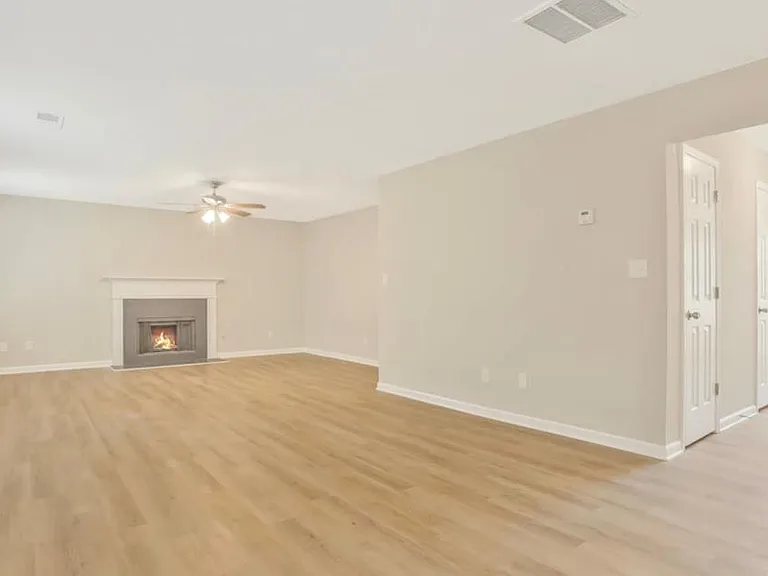 2737 Live Oak Trl — Photo 7