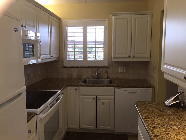 200 Forest Lakes Blvd #303 — Photo 4