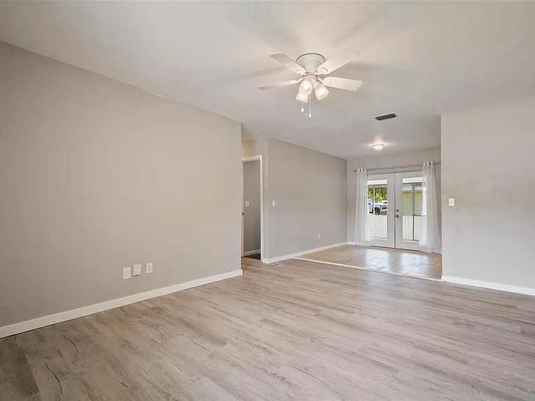 111 Amigos Rd — Photo 6
