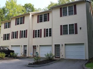 114 Baltic Hanover Rd UNIT 3, Sprague, CT 06330