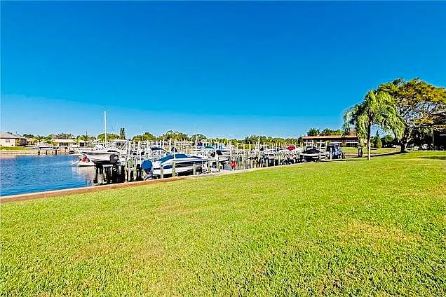 150 Marina Isles Pkwy #303 — Photo 8