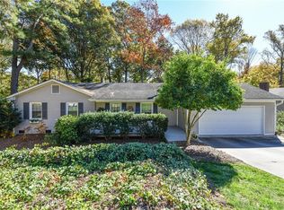 1918 Halifax Ct, High Point, NC 27265