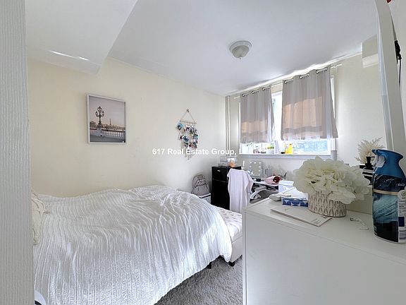 3rd image of 62-03 Egmont St #O3