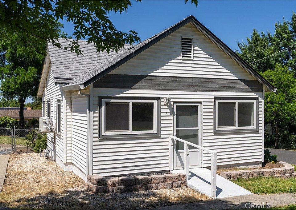 1st image of 7 Acacia Ave
