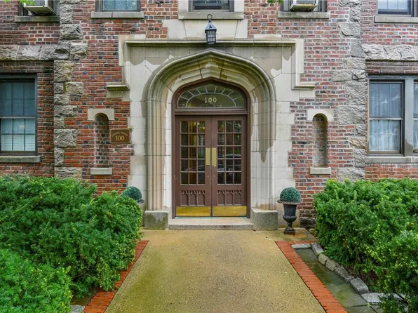 100 Parkway Road #6D, Bronxville, NY 10708