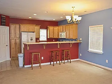3 bed, 2.5 bath, 1452 sqft, $1,950 — Photo 2