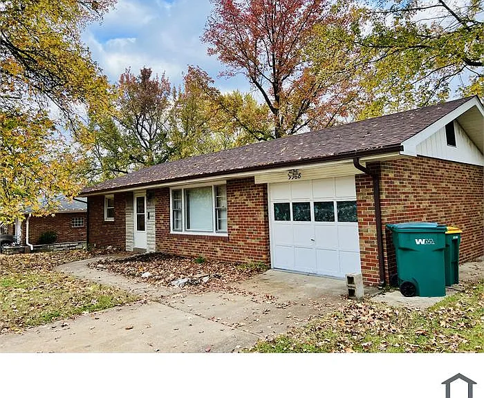 9968 Northampton Dr — Photo 1