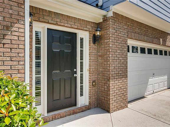 3rd image of 2312 Crimson Creek Ln