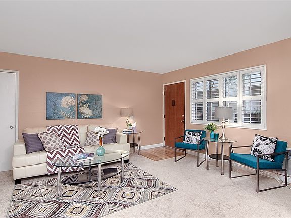 3rd image of 4659 Texas St Unit 3