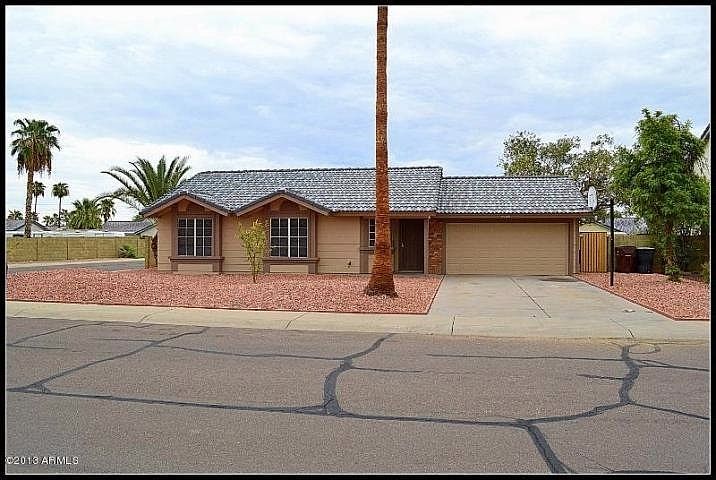 For Sale: 7933 W CHARTER OAK RD, Peoria, AZ 85381