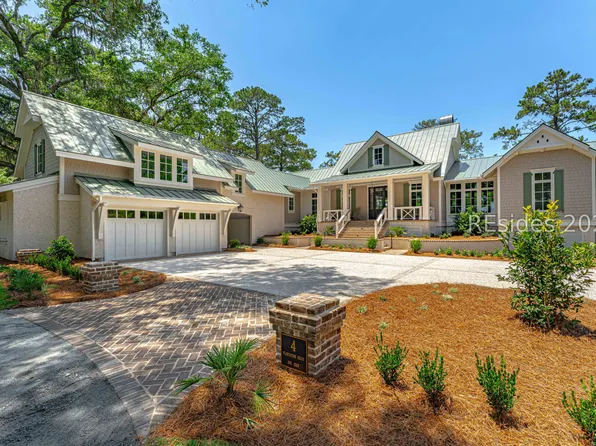 4 Plantation Dr, Hilton Head Island, SC 29928