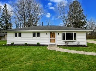 3826 Saint Nicholas Dr, Richfield, OH 44286