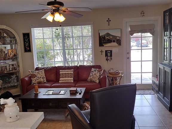 3rd image of 1304 E River Drive