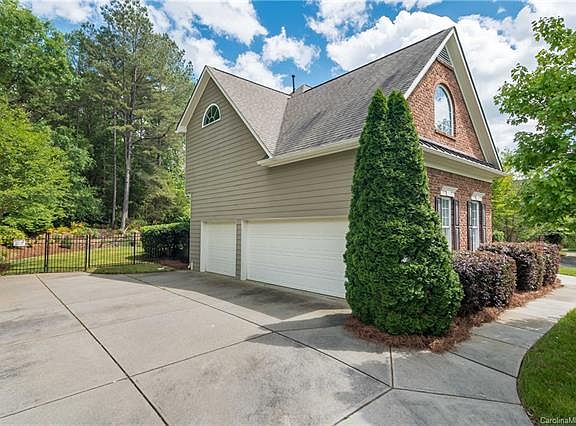 2nd image of 9203 Drayton Ln