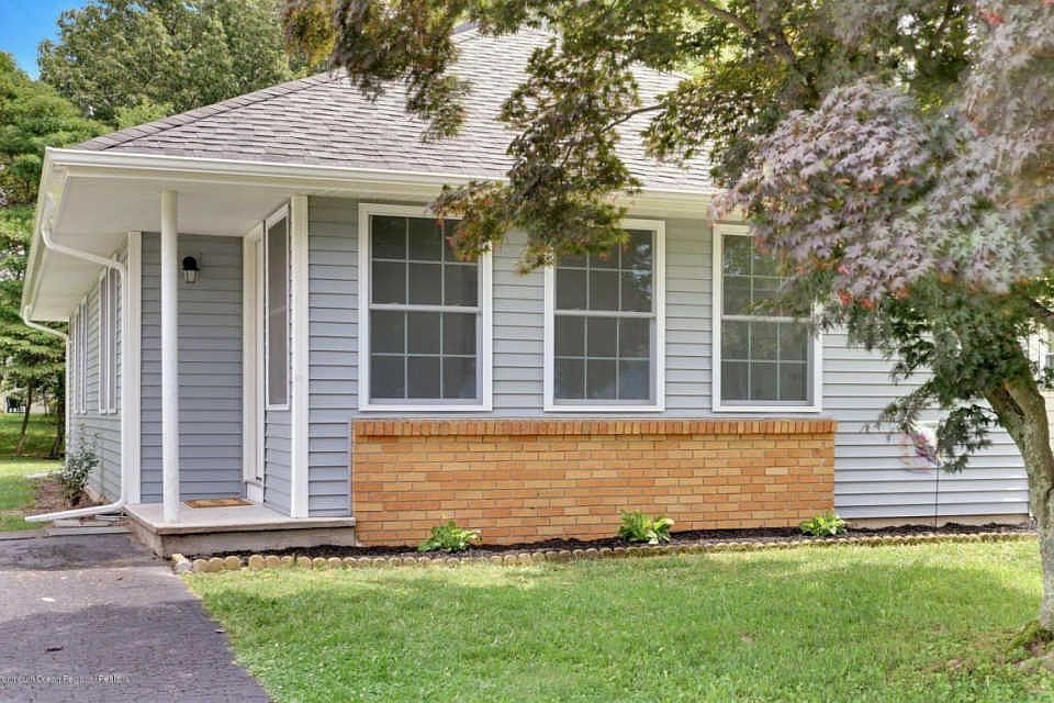 1st image of 2137 Mount Hood Ln