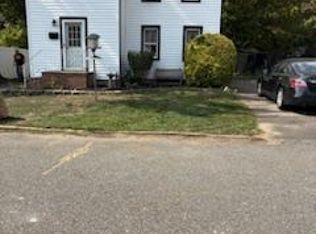 5 Storms Pl, Haskell, NJ 07420