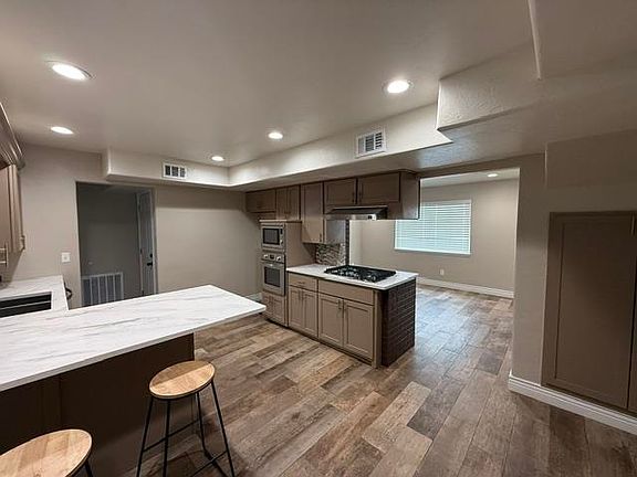 5th image of 3503 Cherokee Dr