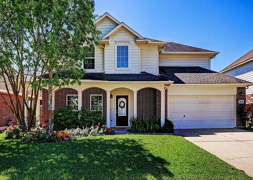 1st image of 8919 Starlamp Ln