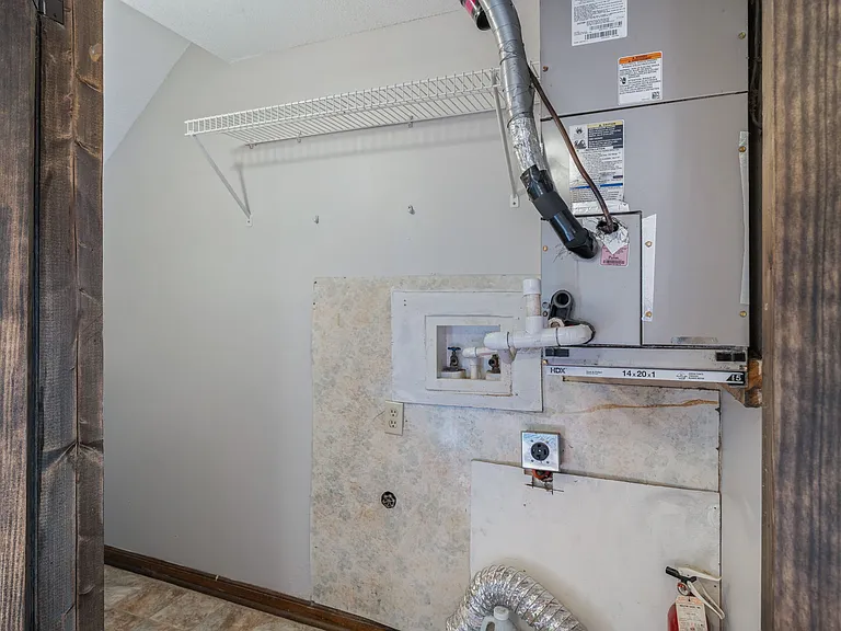 354 Indian Hills Cir — Photo 16
