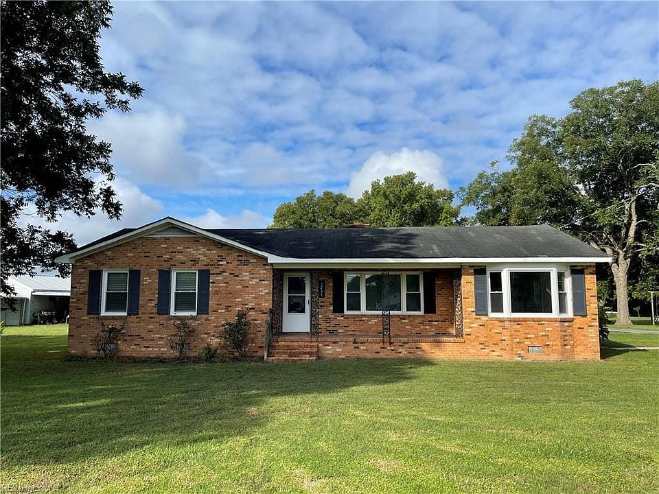 1st image of 3267 Lake Prince Dr