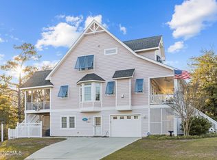 301 Lord Berkeley Dr, Emerald Isle, NC 28594