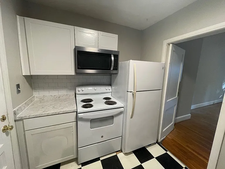 1523-1525 Woodbine Ct — Photo 7