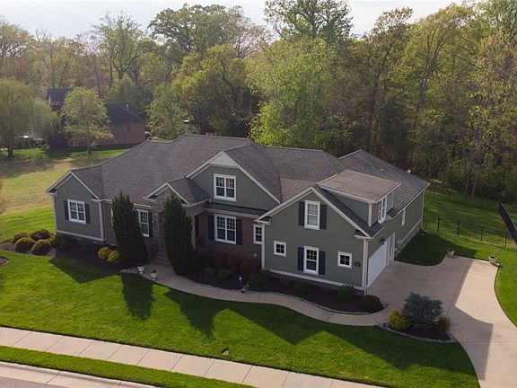 5th image of 1937 Governors Pointe Dr