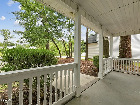 3rd image of 1027 Bonham Avenue