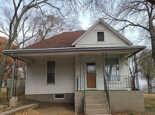 608 16th St, Auburn, NE 68305