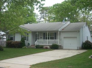 1190 Steamer Ave, Manahawkin, NJ 08050