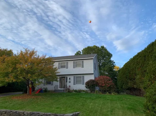 43 Longview Lane, Hartford, VT 05001