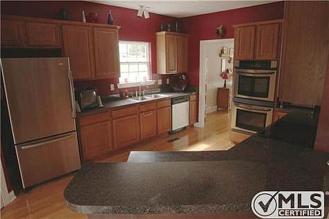 5th image of 879 Dortch Ln