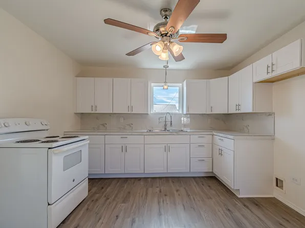 509 Brown Ave, Jourdanton, TX 78026