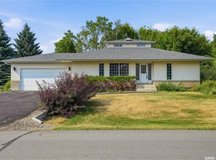 18 Park Bay #158, Edenwold No. 158, SK S4L1B2