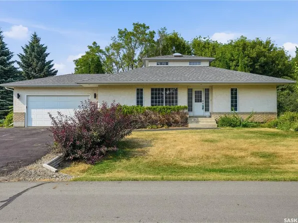 18 PARK BAY, Edenwold Rm No.158, SK S4L 1B2
